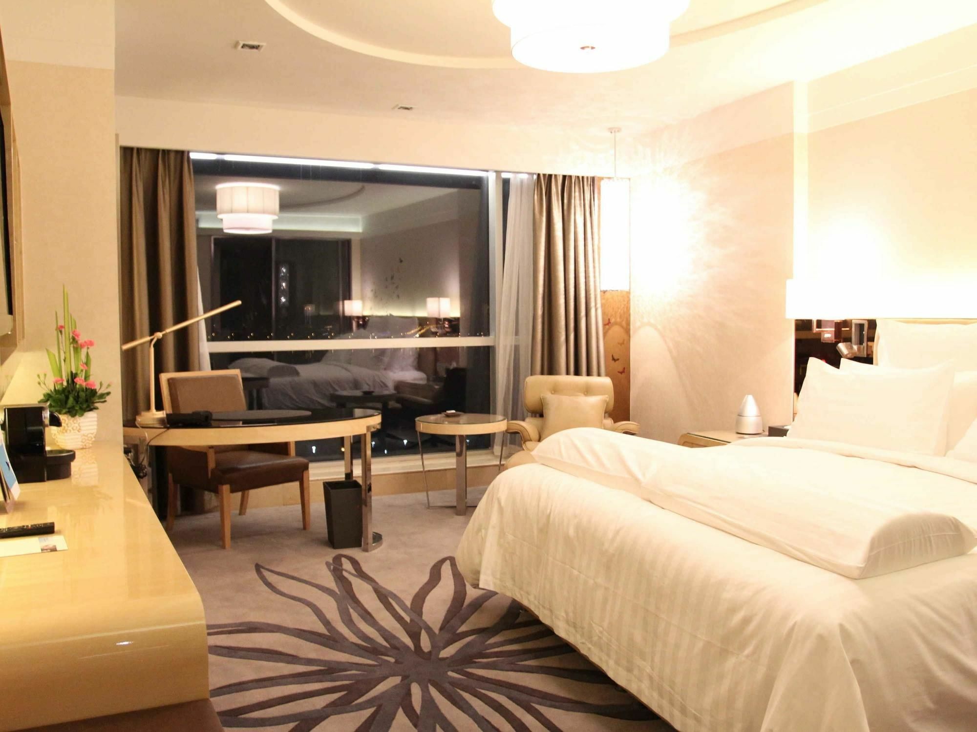 Pullman Linyi Lushang Buitenkant foto
